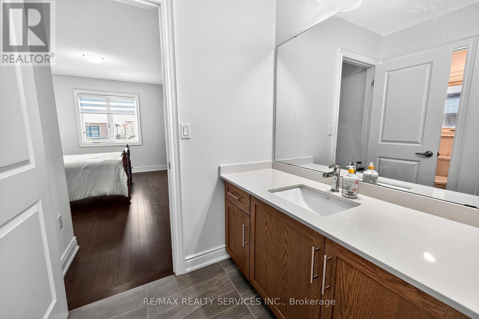 16 Workgreen Park Way, Brampton, Ontario  L6Y 6J5 - Photo 26 - W12523424