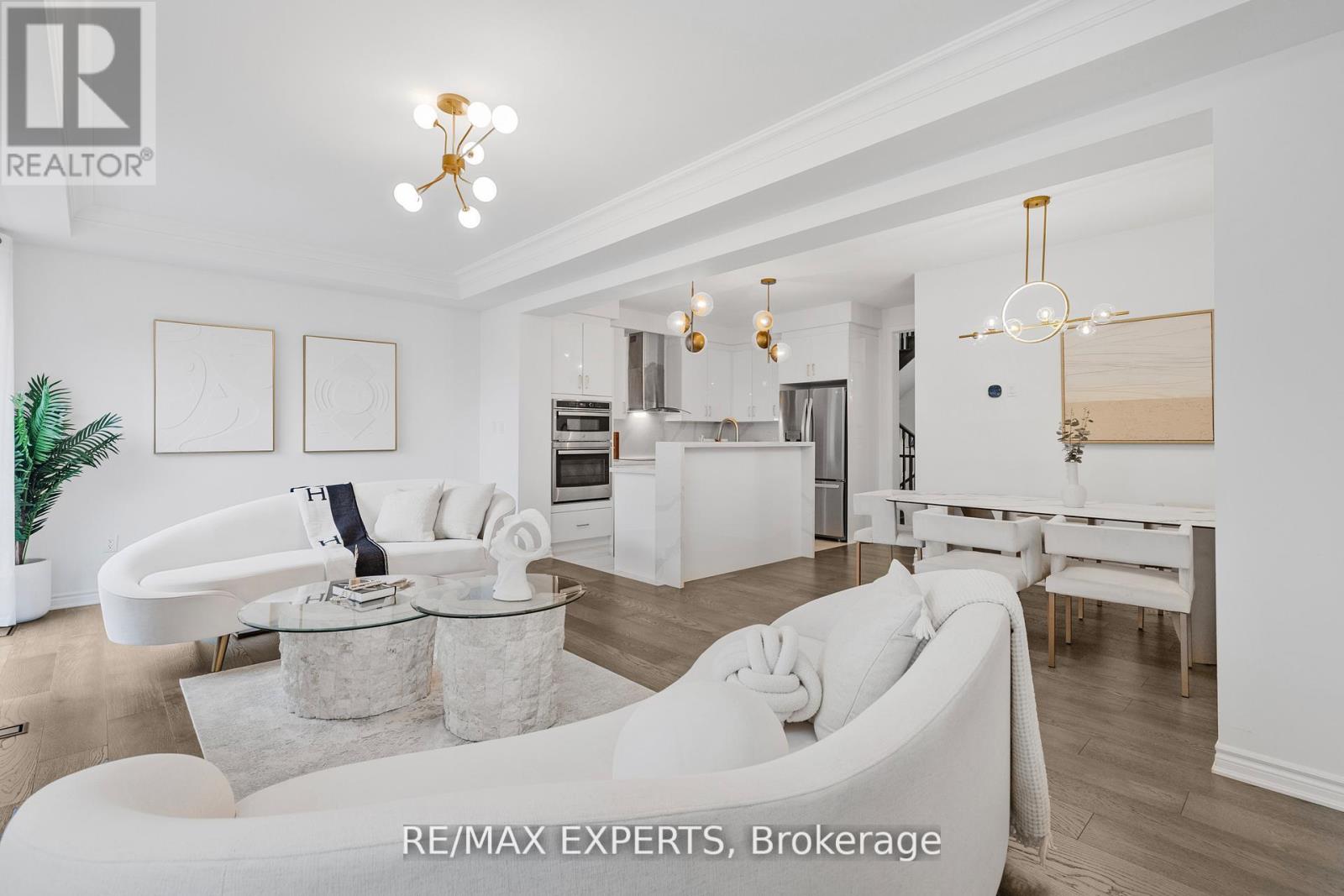 1358 Lobelia Crescent, Milton, Ontario  L9E 1X5 - Photo 4 - W12523442