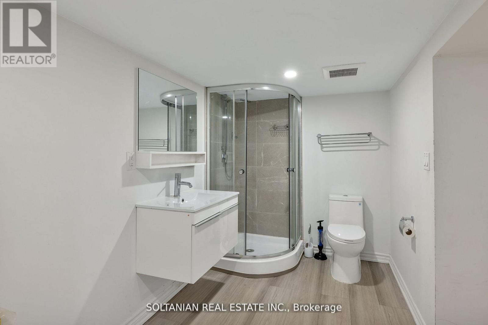 1742 St Clair Avenue W, Toronto, Ontario  M6N 1J3 - Photo 11 - W12523456