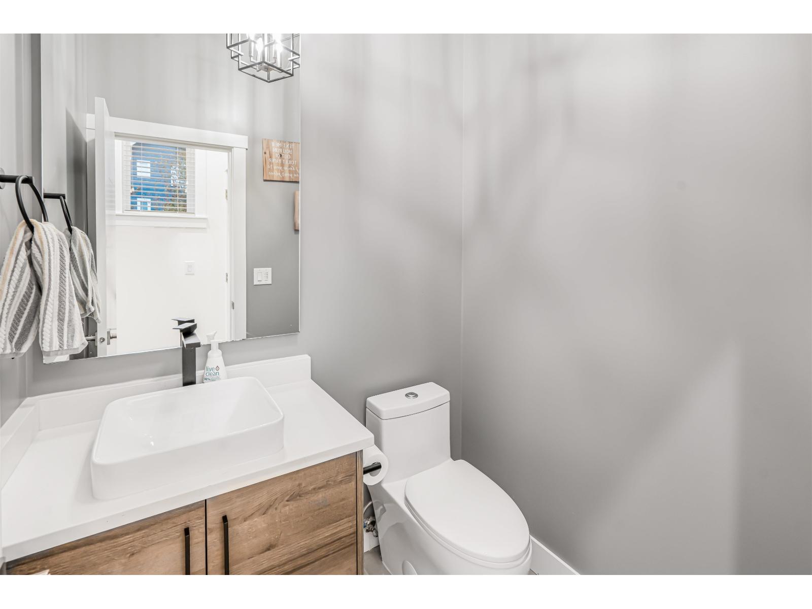 17188 1 Avenue, Surrey, British Columbia  V3Z 9R2 - Photo 15 - R3065496