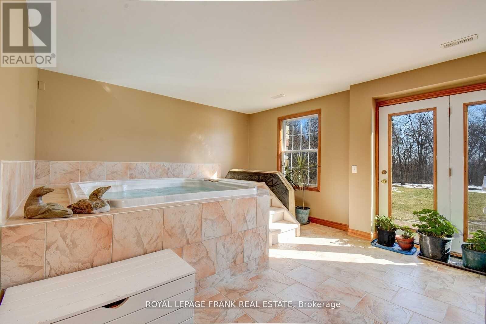 3071 5th Line E, Trent Hills, Ontario  K0L 1L0 - Photo 29 - X12523528