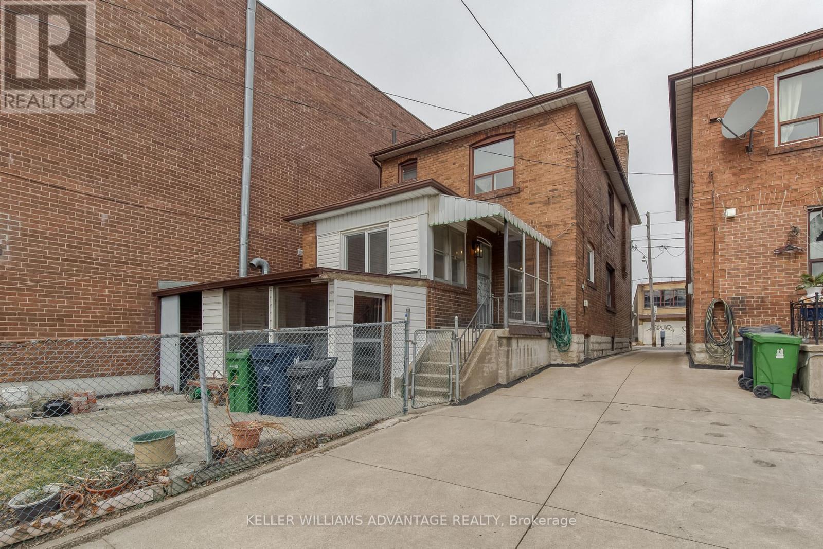 1837 Davenport Road, Toronto, Ontario M6N 1B8 - Photo 21 - W12505336