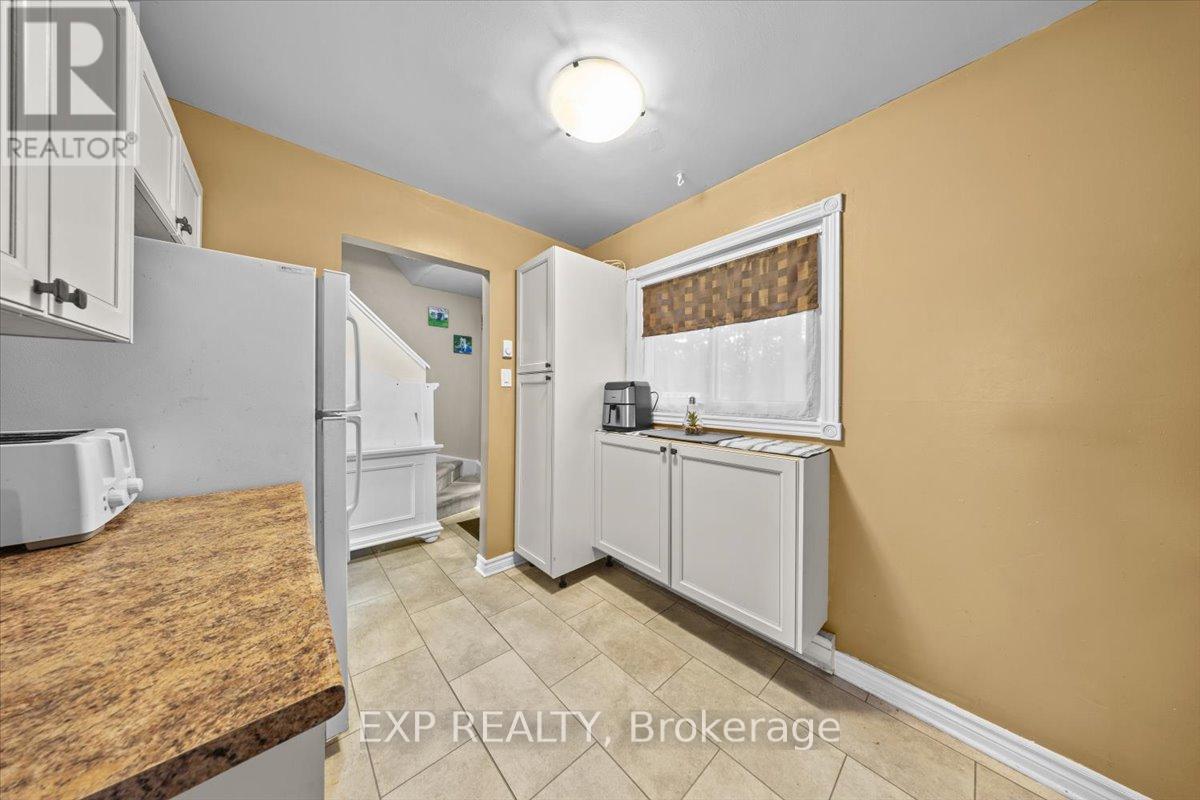 3166 Stockton Drive, Ottawa, Ontario K1T 1S1 - Photo 15 - X12523470