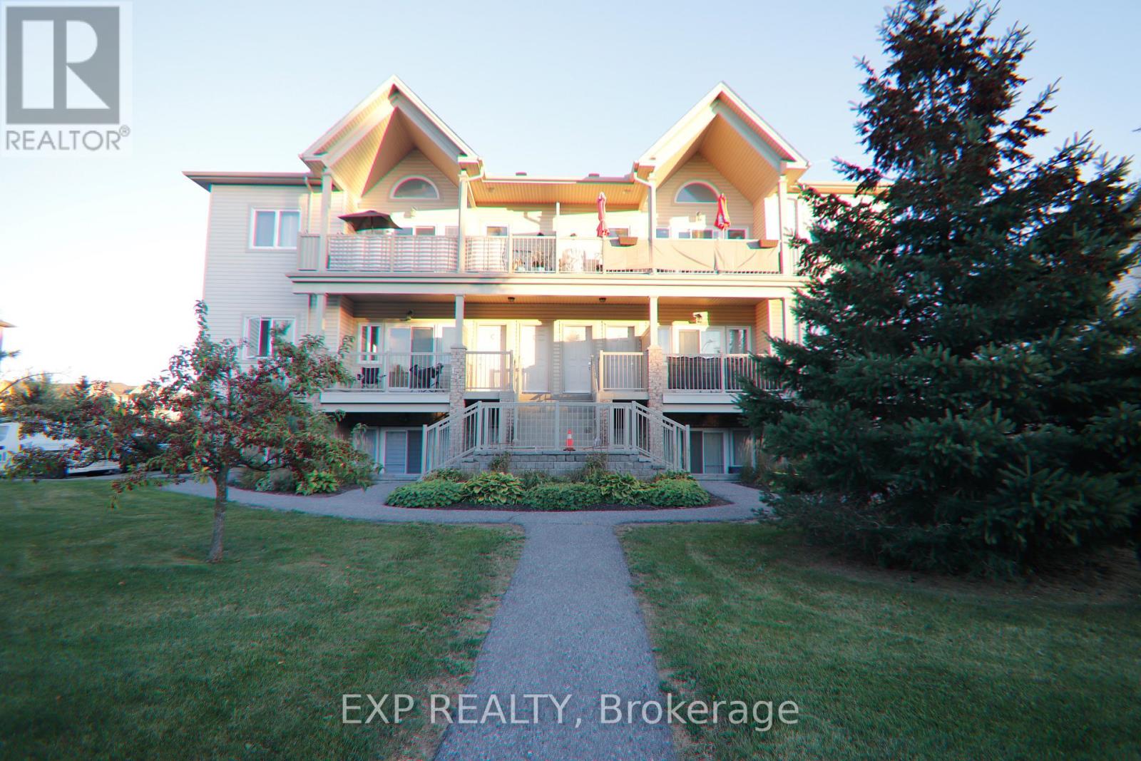 C - 137 HARTHILL WAY, Ottawa, Ontario