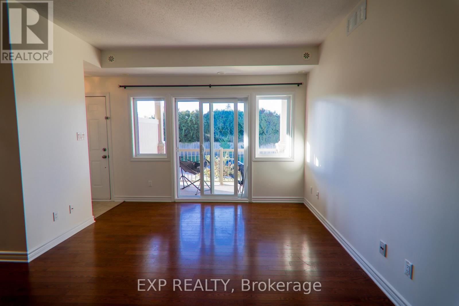 C - 137 Harthill Way, Ottawa, Ontario  K2J 5V1 - Photo 7 - X12523526