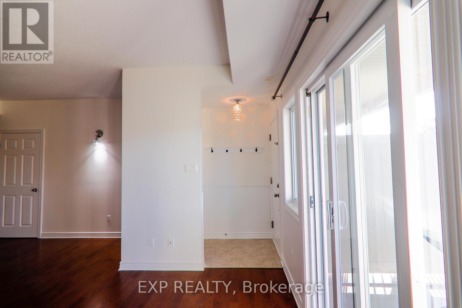 C - 137 Harthill Way, Ottawa, Ontario  K2J 5V1 - Photo 9 - X12523526