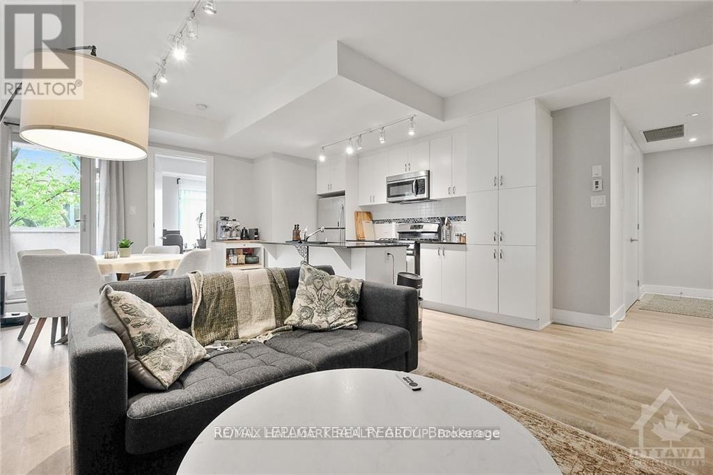 204 - 131 Holland Avenue, Ottawa, Ontario K1Y 3A2 - Photo 6 - X12523532