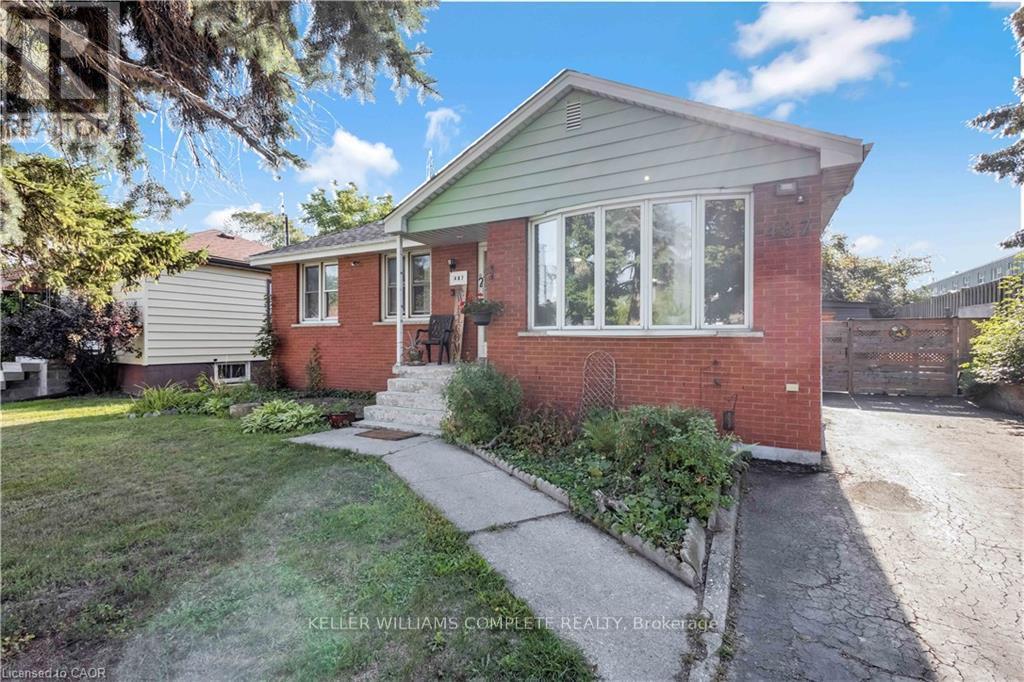 487 East 37th Street, Hamilton, Ontario  L8V 4C1 - Photo 2 - X12523214