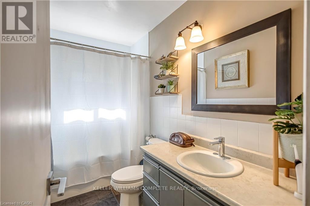 487 East 37th Street, Hamilton, Ontario  L8V 4C1 - Photo 20 - X12523214