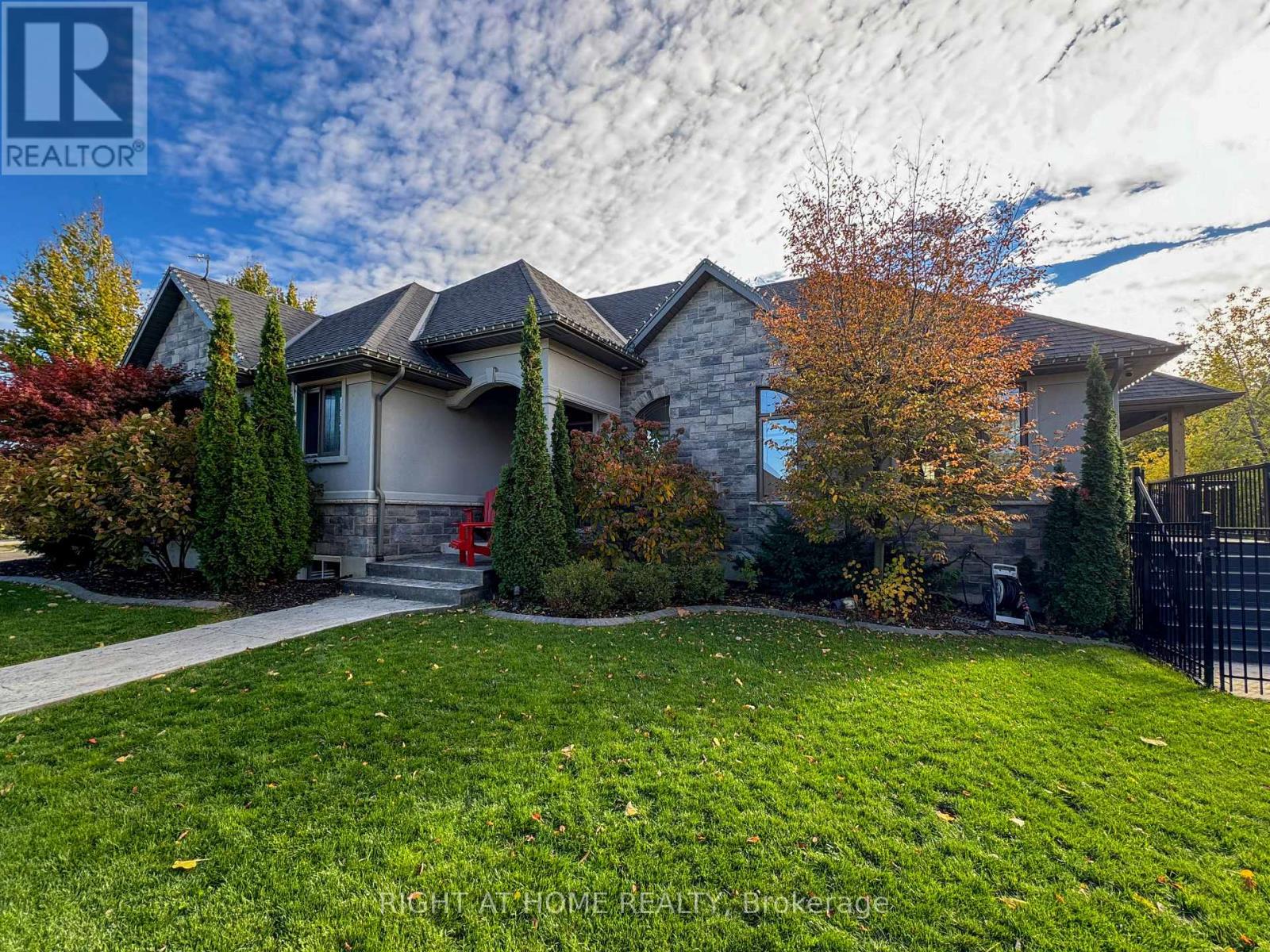 85 MACKENZIE KING AVENUE, St. Catharines, Ontario