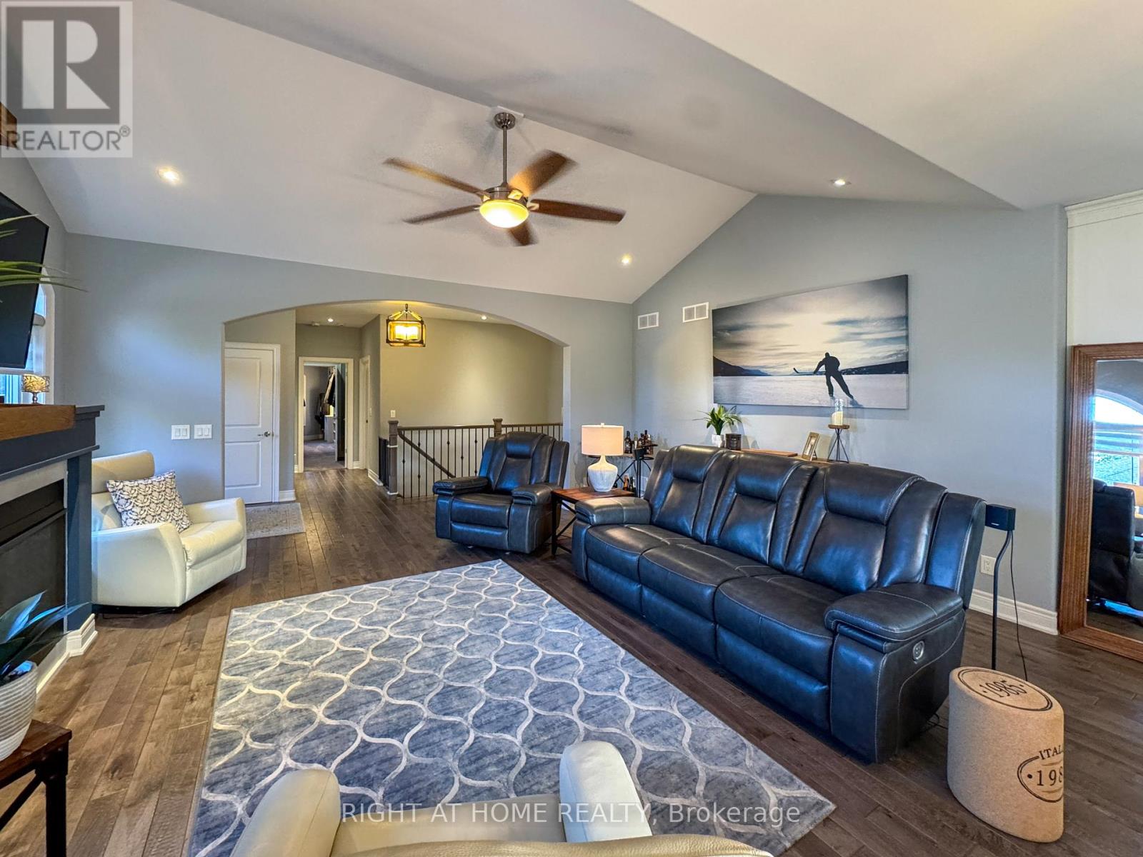 85 Mackenzie King Avenue, St. Catharines, Ontario  L2P 0E1 - Photo 10 - X12523228