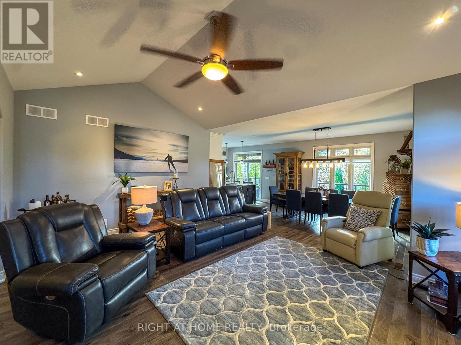 85 Mackenzie King Avenue, St. Catharines, Ontario  L2P 0E1 - Photo 12 - X12523228