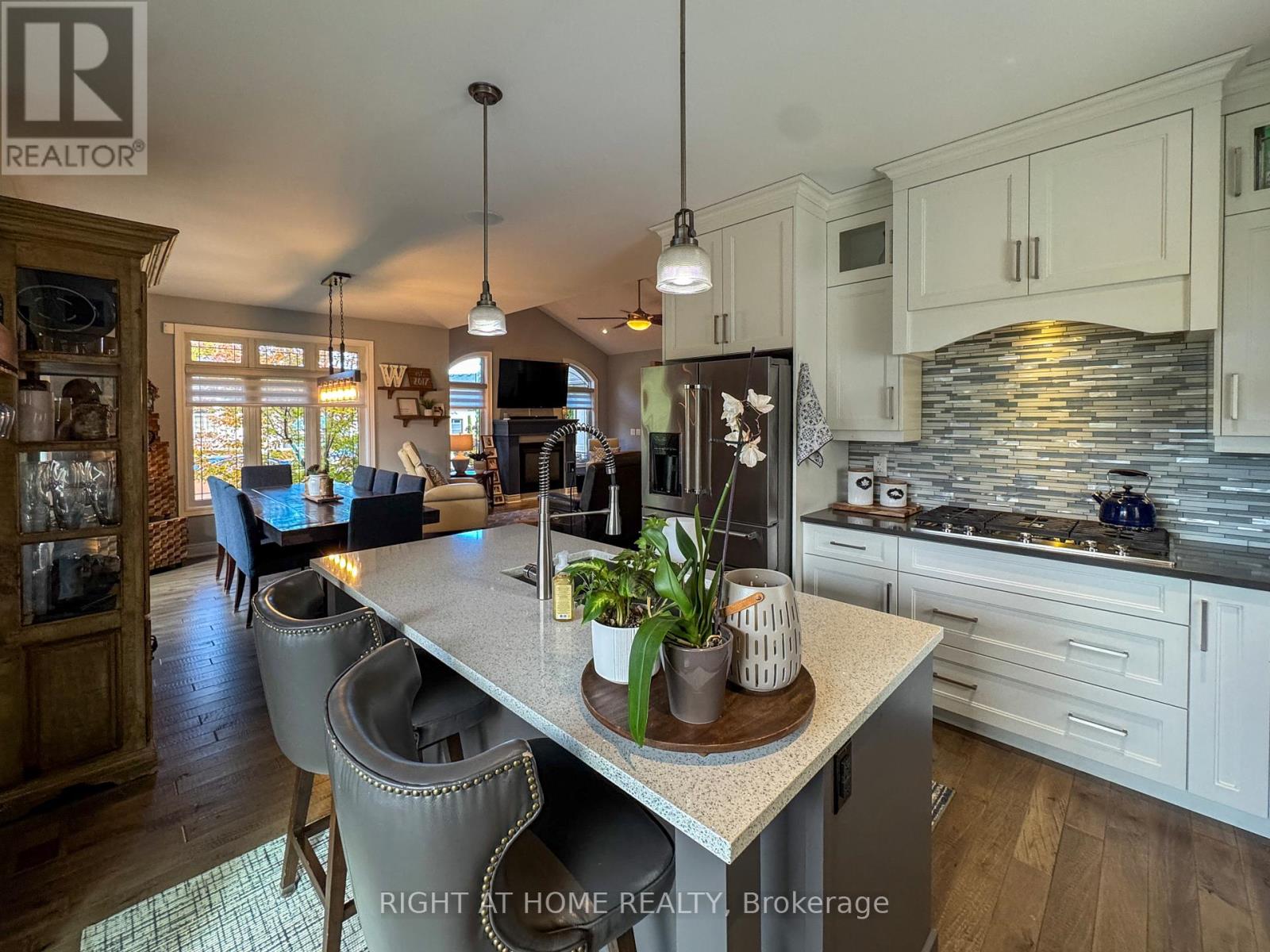 85 Mackenzie King Avenue, St. Catharines, Ontario  L2P 0E1 - Photo 16 - X12523228