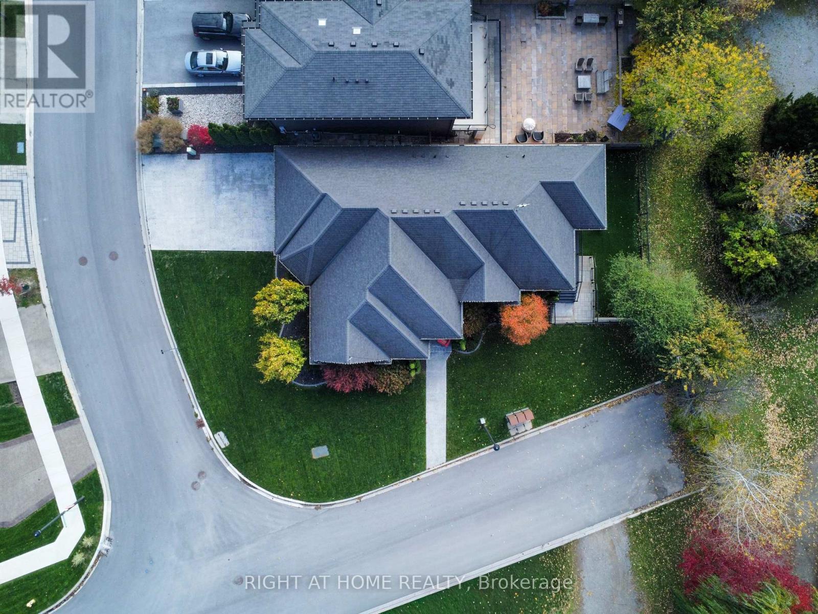 85 Mackenzie King Avenue, St. Catharines, Ontario  L2P 0E1 - Photo 50 - X12523228