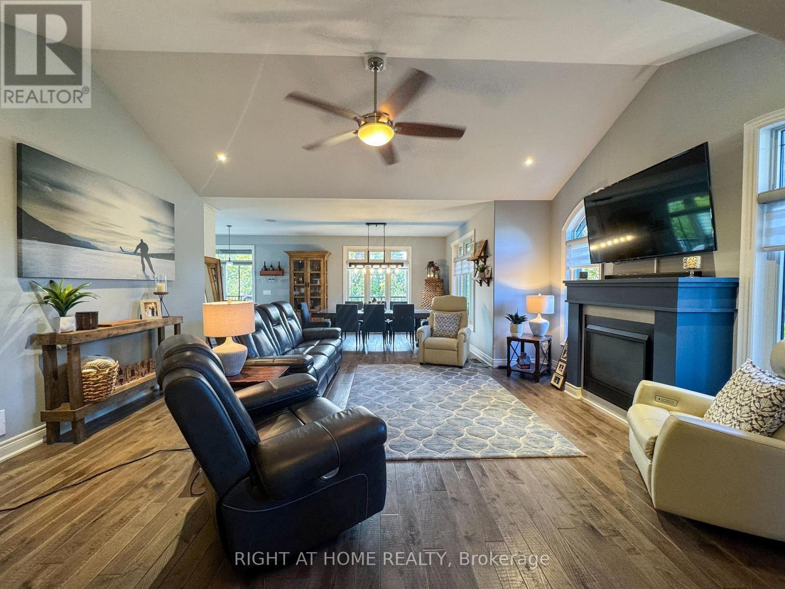 85 Mackenzie King Avenue, St. Catharines, Ontario  L2P 0E1 - Photo 9 - X12523228