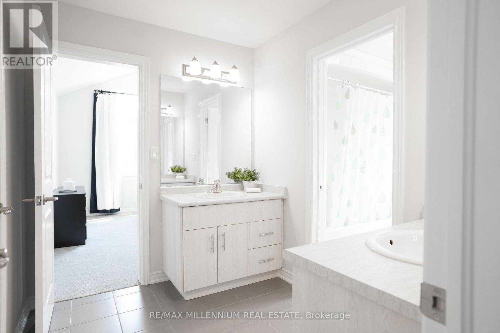 217 Walker Road, Pelham, Ontario L0S 1E6 - Photo 21 - X12523256