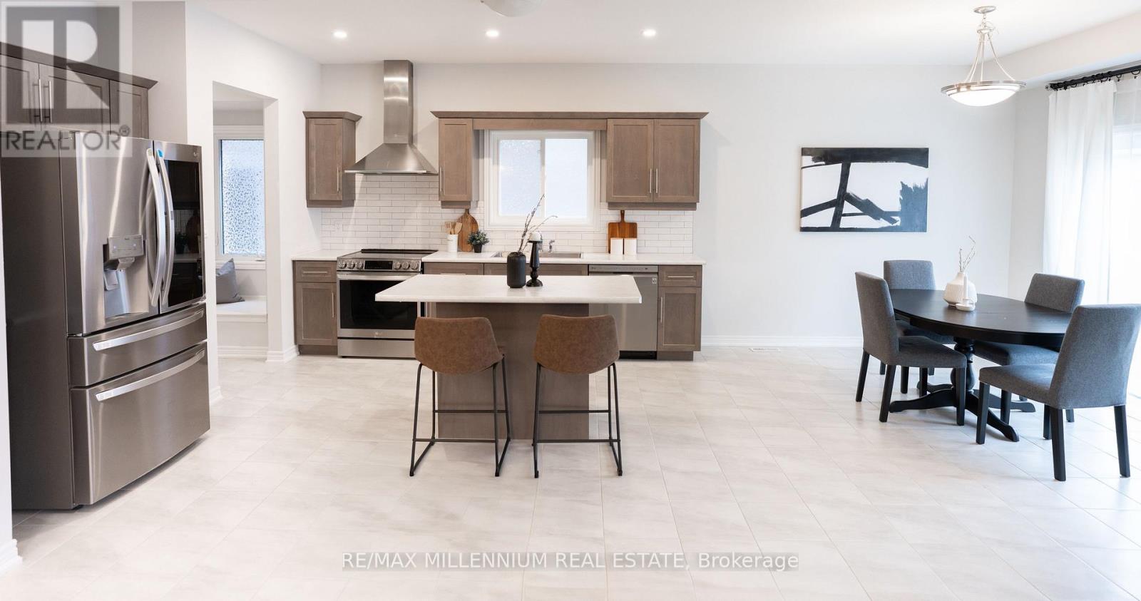 217 Walker Road, Pelham, Ontario L0S 1E6 - Photo 6 - X12523256