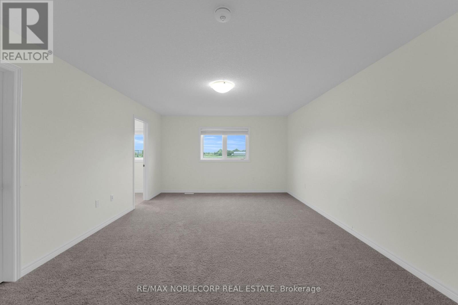 15 Lloyd Davis Way, Hamilton, Ontario  L0R 1C0 - Photo 18 - X12523324