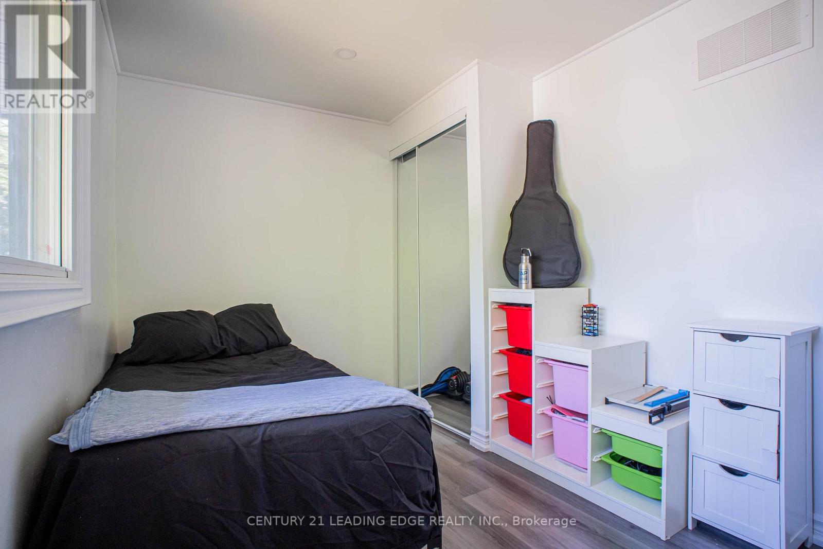 77 Elford Crescent, Hamilton, Ontario  L8K 5K8 - Photo 19 - X12523336