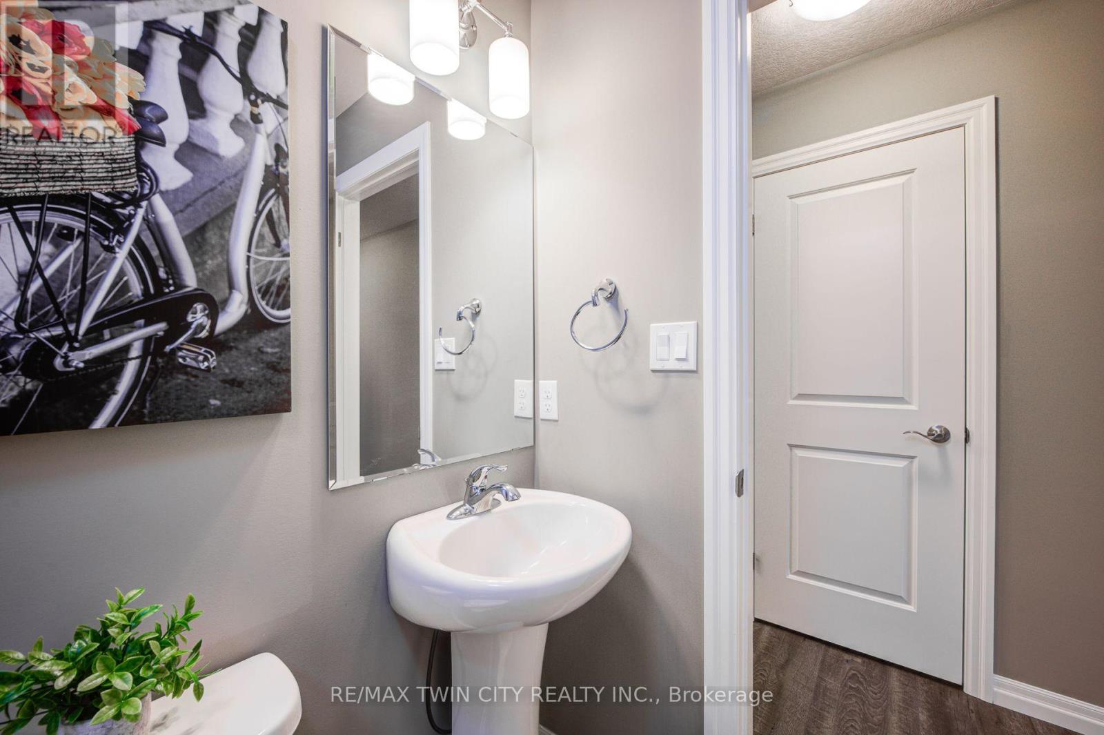 2 - 343 Huron Street, Woodstock, Ontario N4S 7A5 - Photo 5 - X12523422