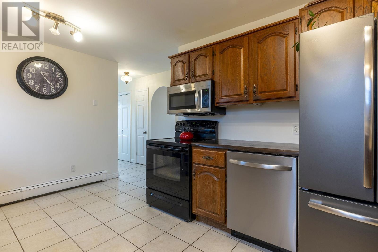 22 Carisbrooke Lane, Cole Harbour, Nova Scotia  B2V 1R2 - Photo 4 - 202527546