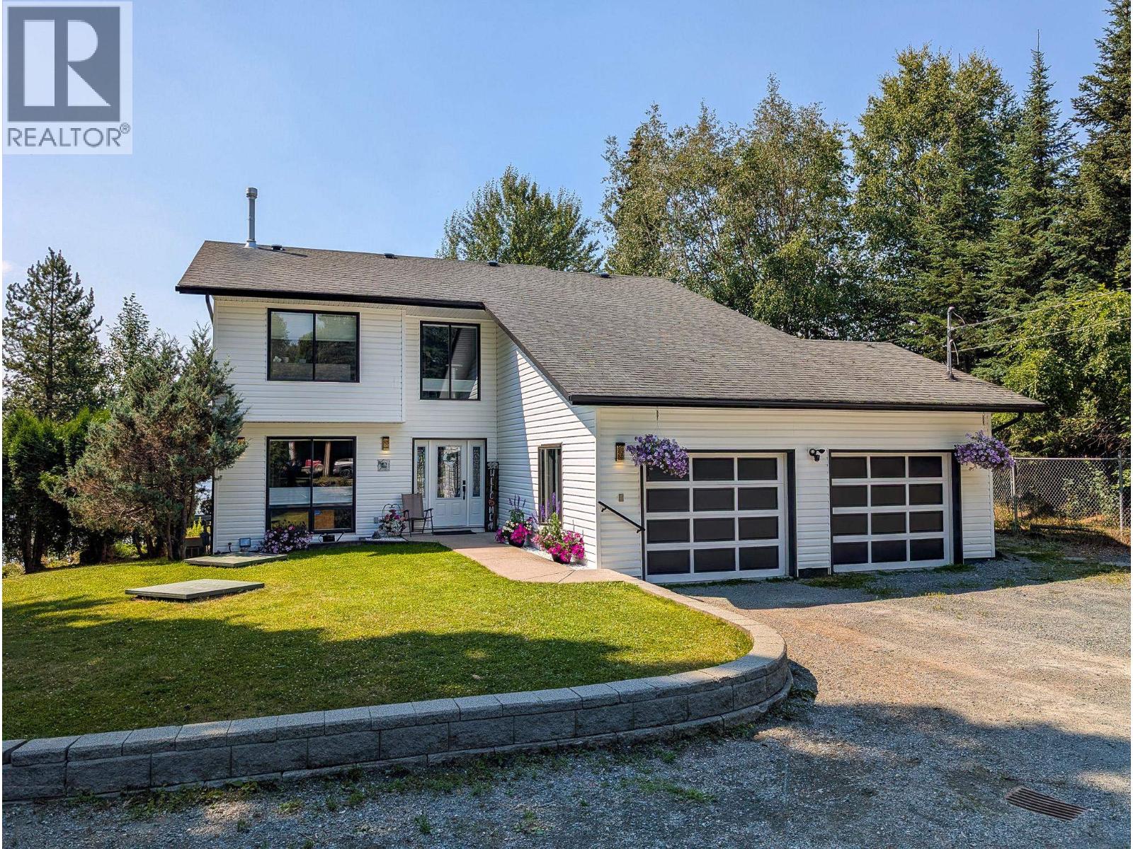 13010 Lakeside Drive, Prince George, British Columbia  V2K 5M7 - Photo 2 - R3065813