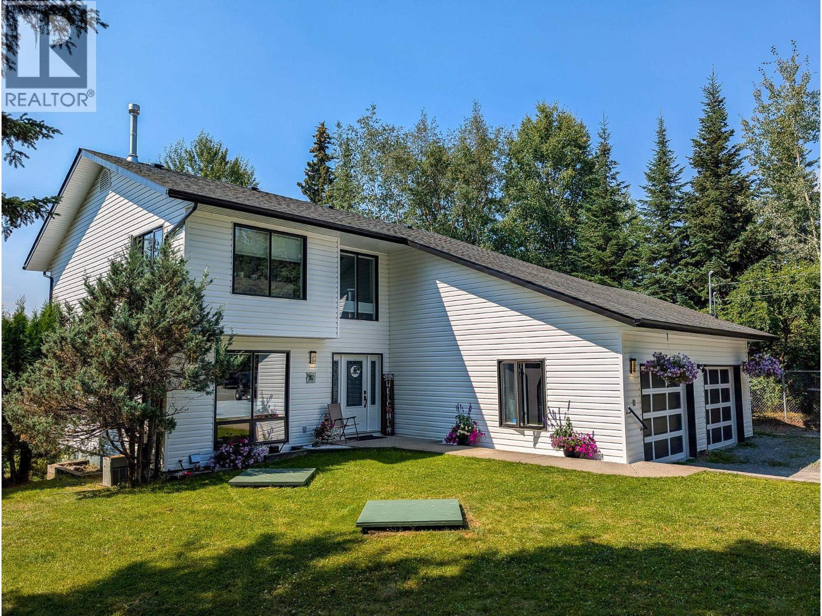 13010 Lakeside Drive, Prince George, British Columbia  V2K 5M7 - Photo 3 - R3065813