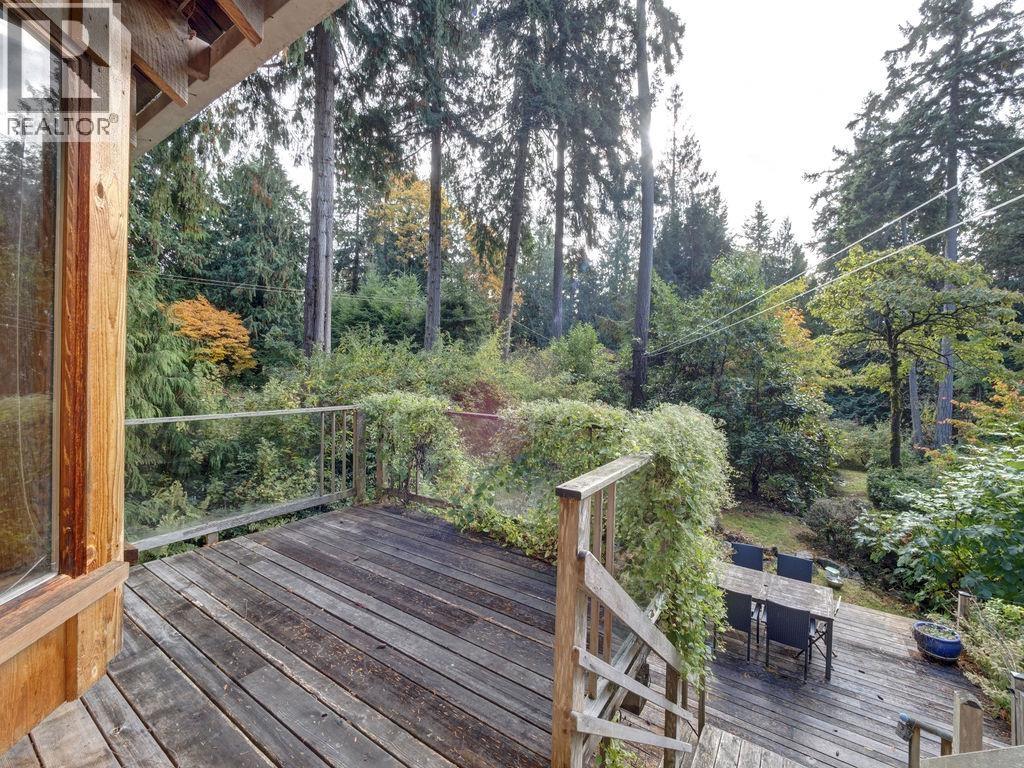 1321 Marlene Road, Roberts Creek, British Columbia  V0N 2W2 - Photo 30 - R3065790