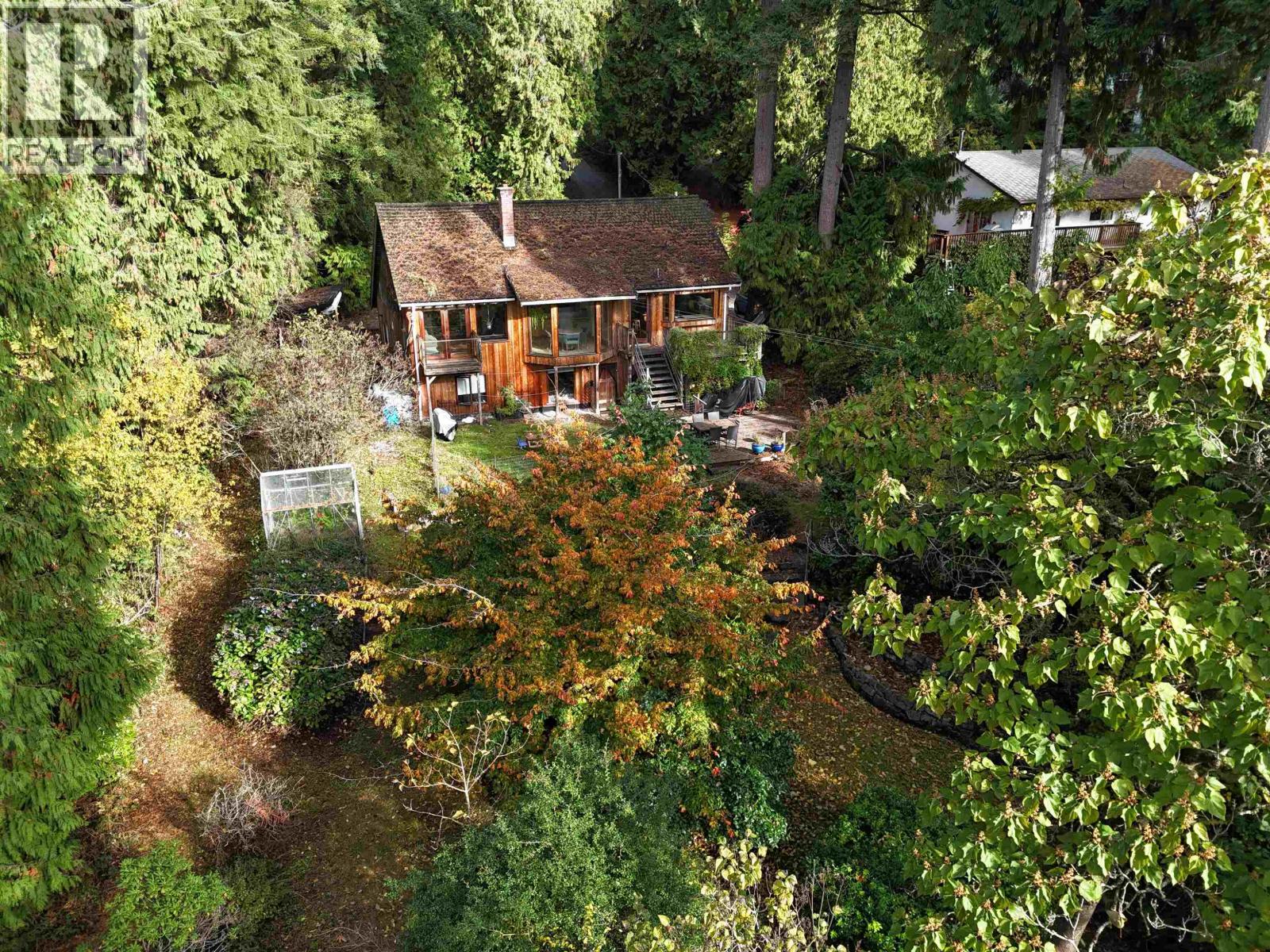 1321 Marlene Road, Roberts Creek, British Columbia  V0N 2W2 - Photo 31 - R3065790