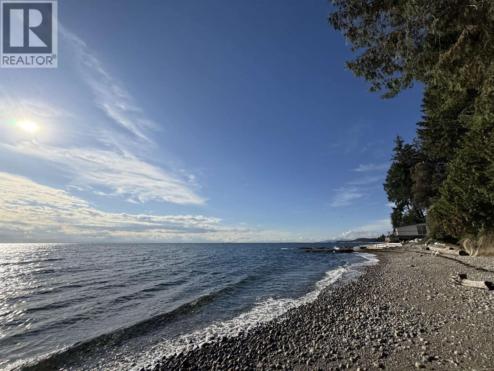 1321 Marlene Road, Roberts Creek, British Columbia  V0N 2W2 - Photo 40 - R3065790