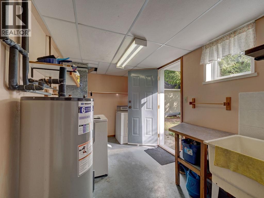 5642 Nickerson Road, Sechelt, British Columbia  V7Z 0M6 - Photo 30 - R3065801