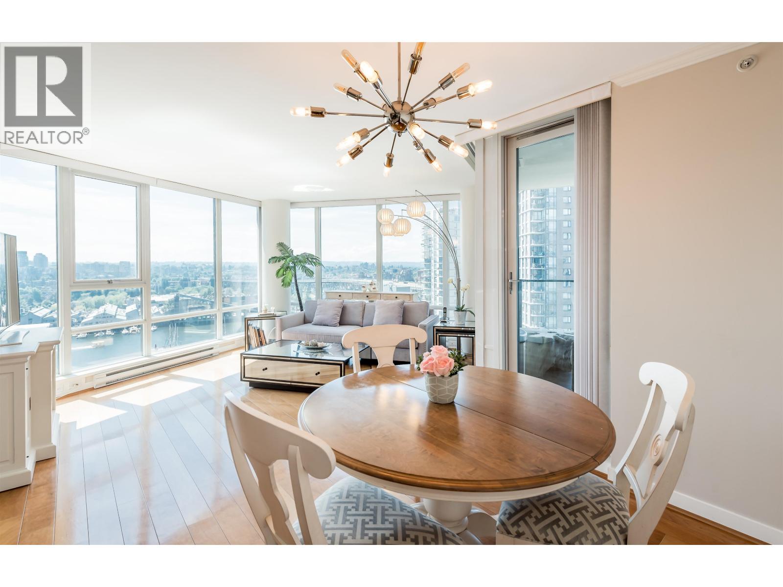 1438 Richards Street, Vancouver, British Columbia  V6Z 3B8 - Photo 10 - R3065784