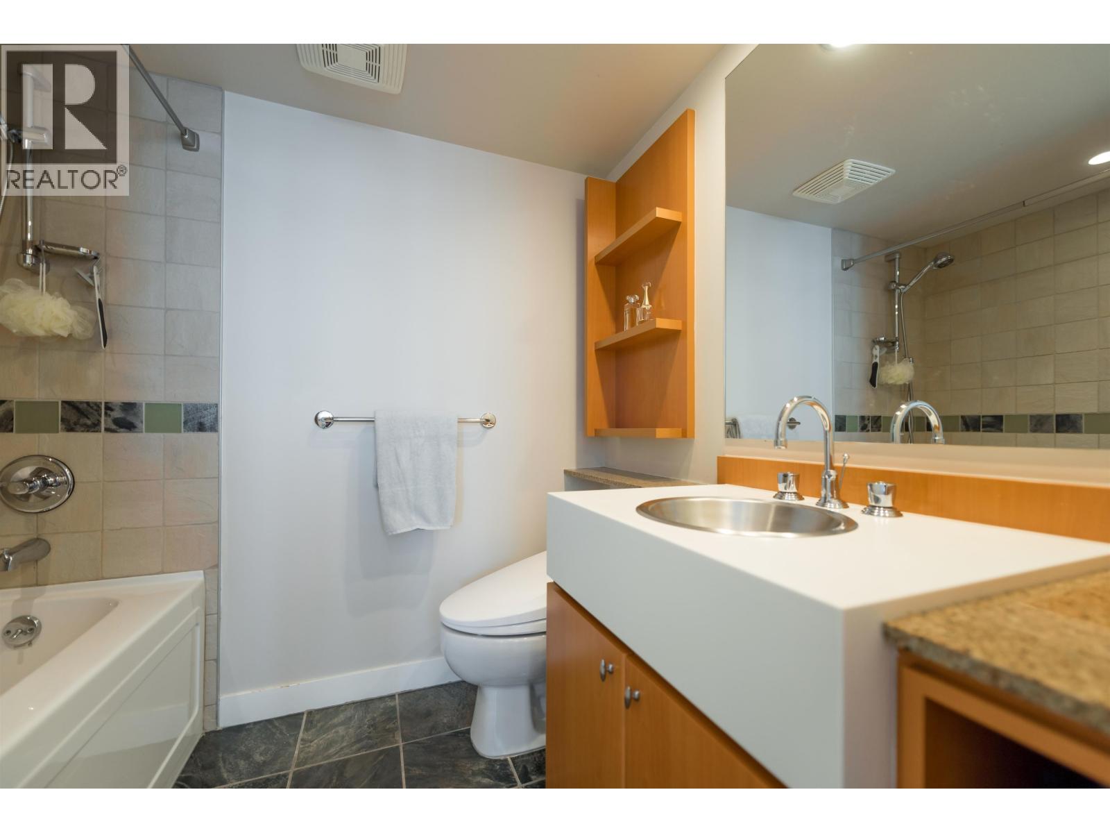 1438 Richards Street, Vancouver, British Columbia  V6Z 3B8 - Photo 21 - R3065784