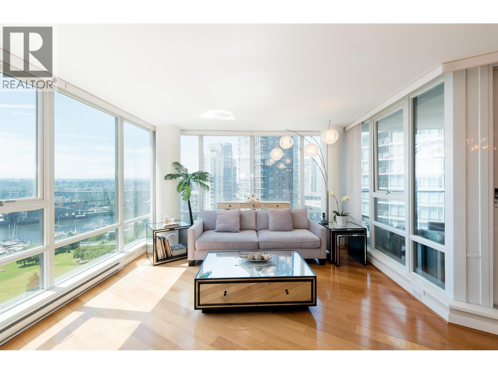 1438 Richards Street, Vancouver, British Columbia  V6Z 3B8 - Photo 4 - R3065784