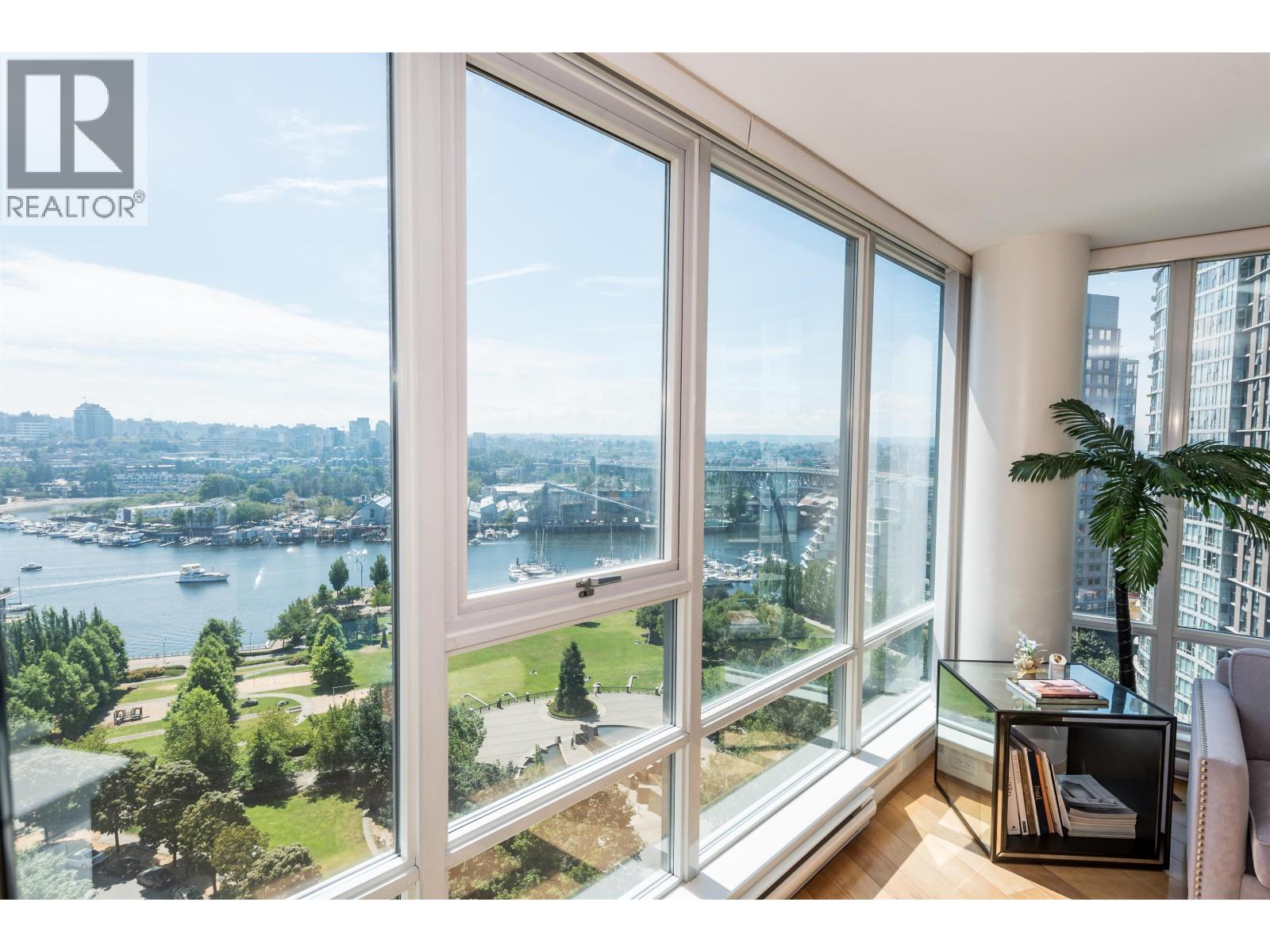 1438 Richards Street, Vancouver, British Columbia  V6Z 3B8 - Photo 6 - R3065784