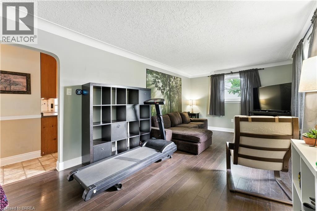 30 Main Street N, St. George, Ontario  N0E 1N0 - Photo 4 - 40769786