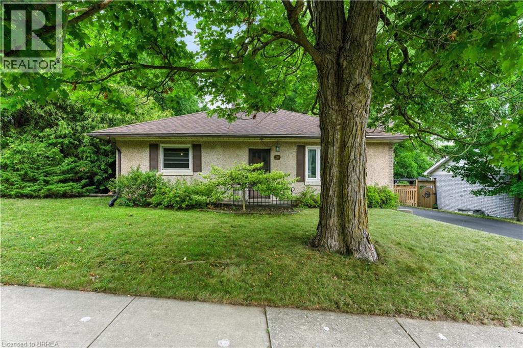 30 Main Street N, St. George, Ontario  N0E 1N0 - Photo 2 - 40769786