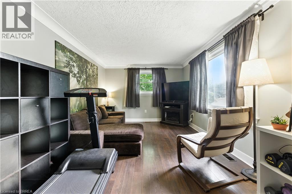 30 Main Street N, St. George, Ontario  N0E 1N0 - Photo 3 - 40769786