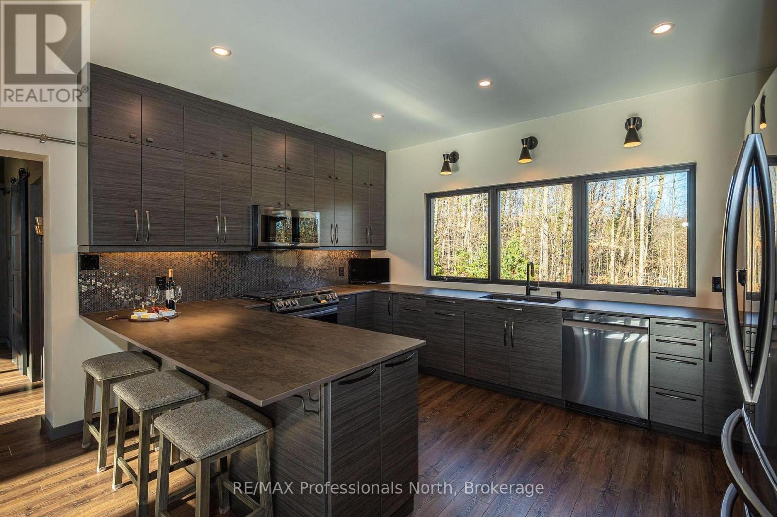 3777 Glamorgan Road, Dysart Et Al, Ontario  K0M 1S0 - Photo 15 - X12523548