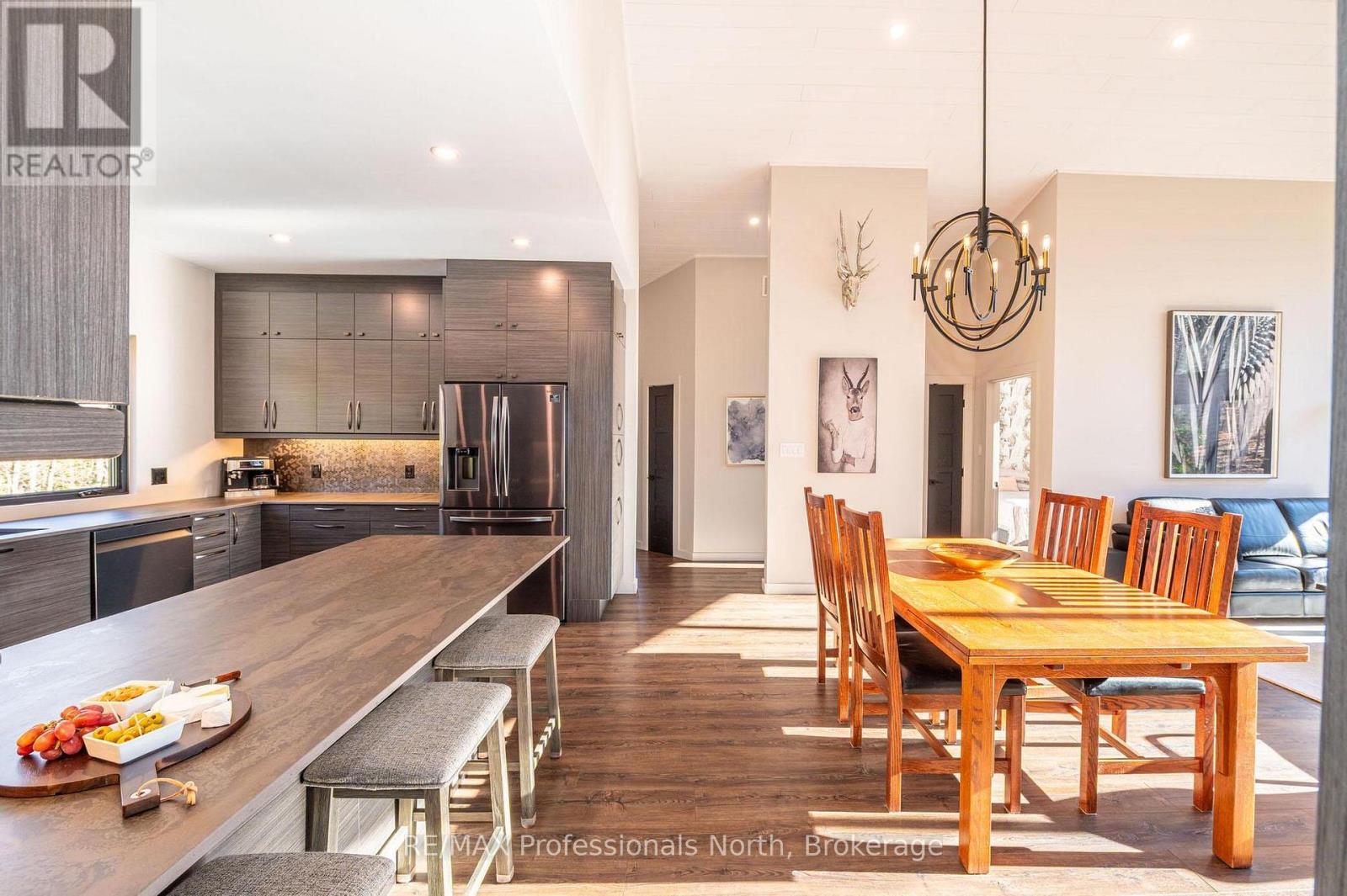 3777 Glamorgan Road, Dysart Et Al, Ontario  K0M 1S0 - Photo 19 - X12523548