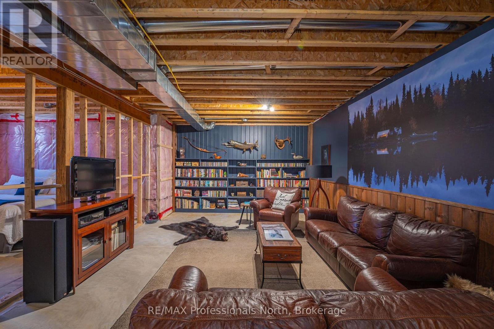 3777 Glamorgan Road, Dysart Et Al, Ontario  K0M 1S0 - Photo 32 - X12523548