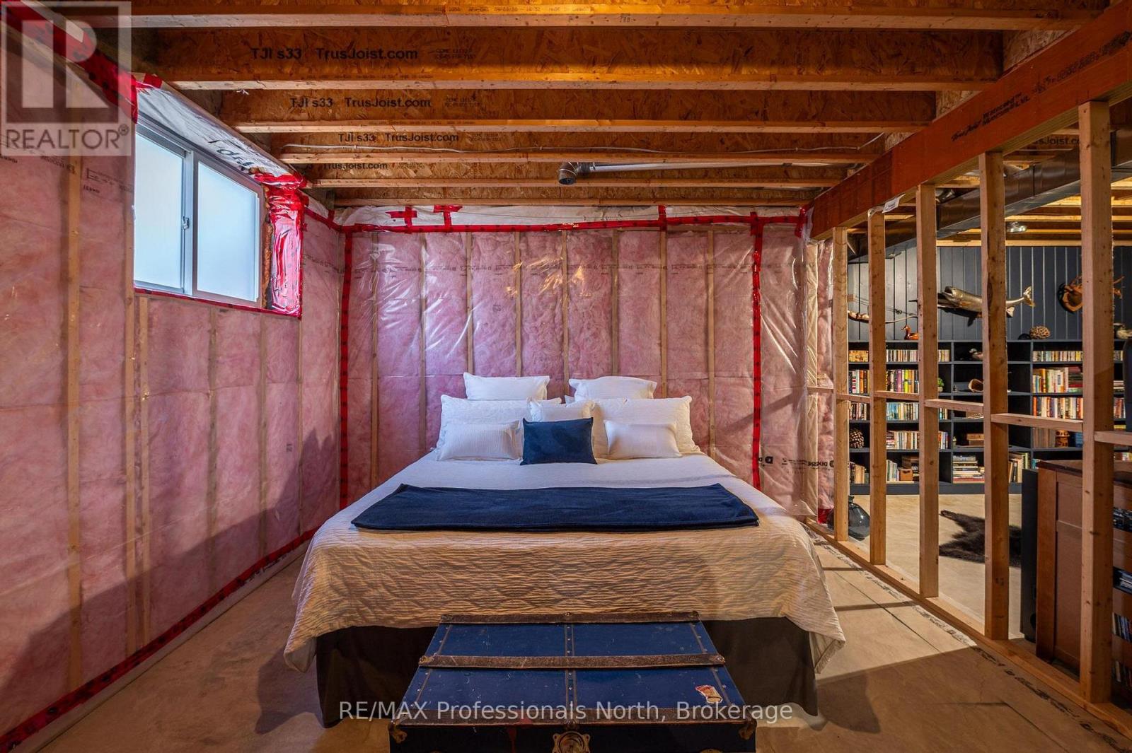 3777 Glamorgan Road, Dysart Et Al, Ontario  K0M 1S0 - Photo 34 - X12523548