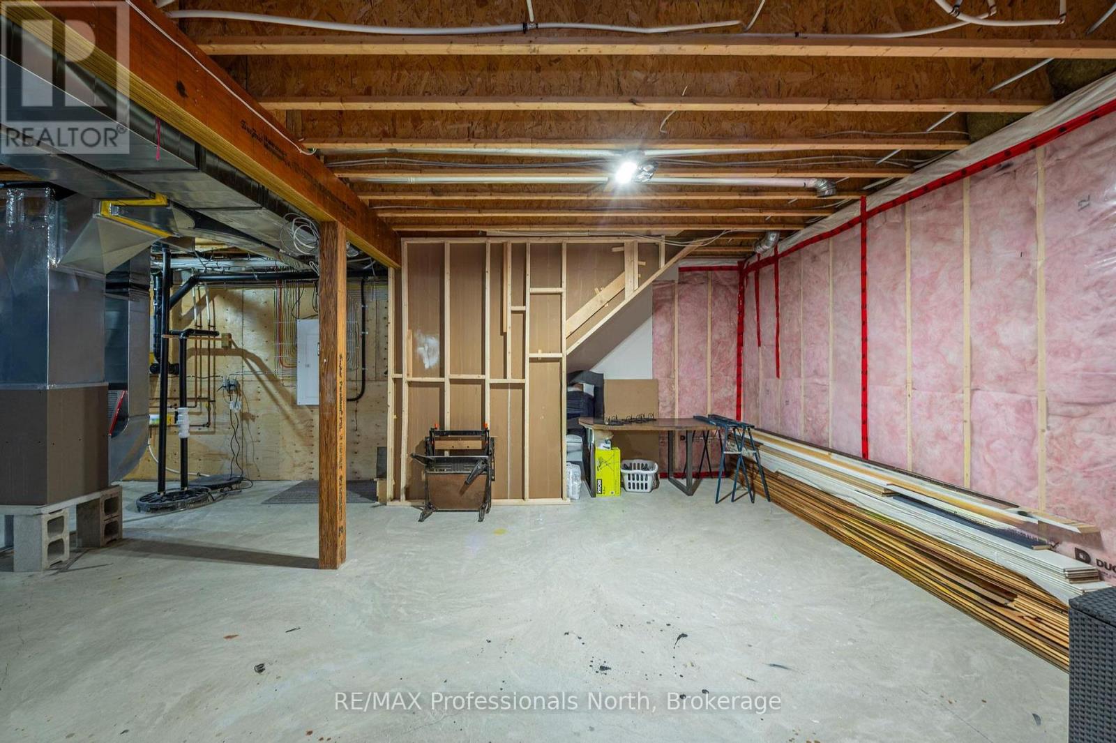 3777 Glamorgan Road, Dysart Et Al, Ontario  K0M 1S0 - Photo 36 - X12523548