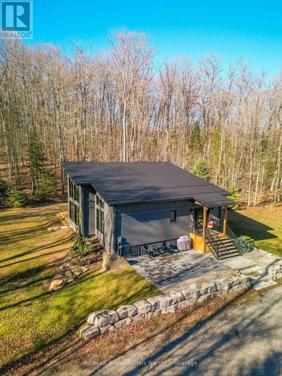 3777 Glamorgan Road, Dysart Et Al, Ontario  K0M 1S0 - Photo 50 - X12523548