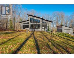 3777 GLAMORGAN ROAD, Dysart et al, Ontario