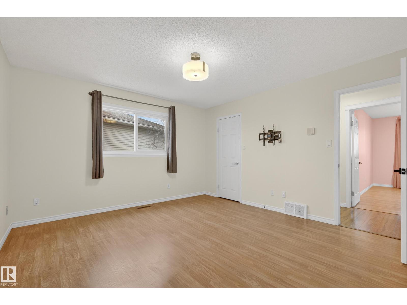 6520 154 Av Nw, Edmonton, Alberta  T5Y 2N7 - Photo 21 - E4465132