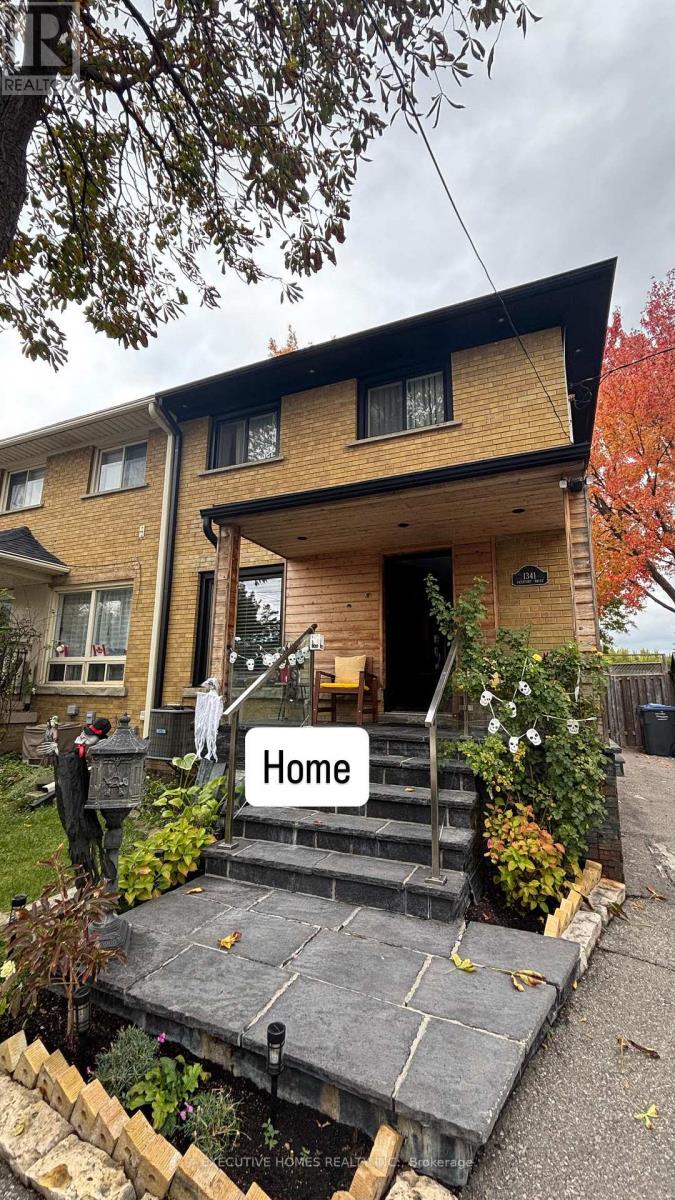 1341 FREEPORT DRIVE, Mississauga, Ontario