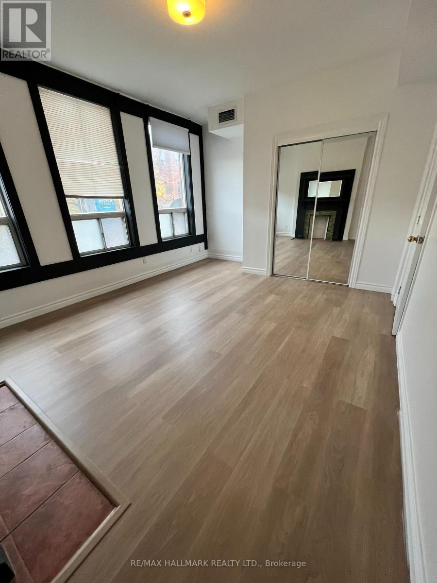 1 - 804 QUEEN STREET E, Toronto, Ontario