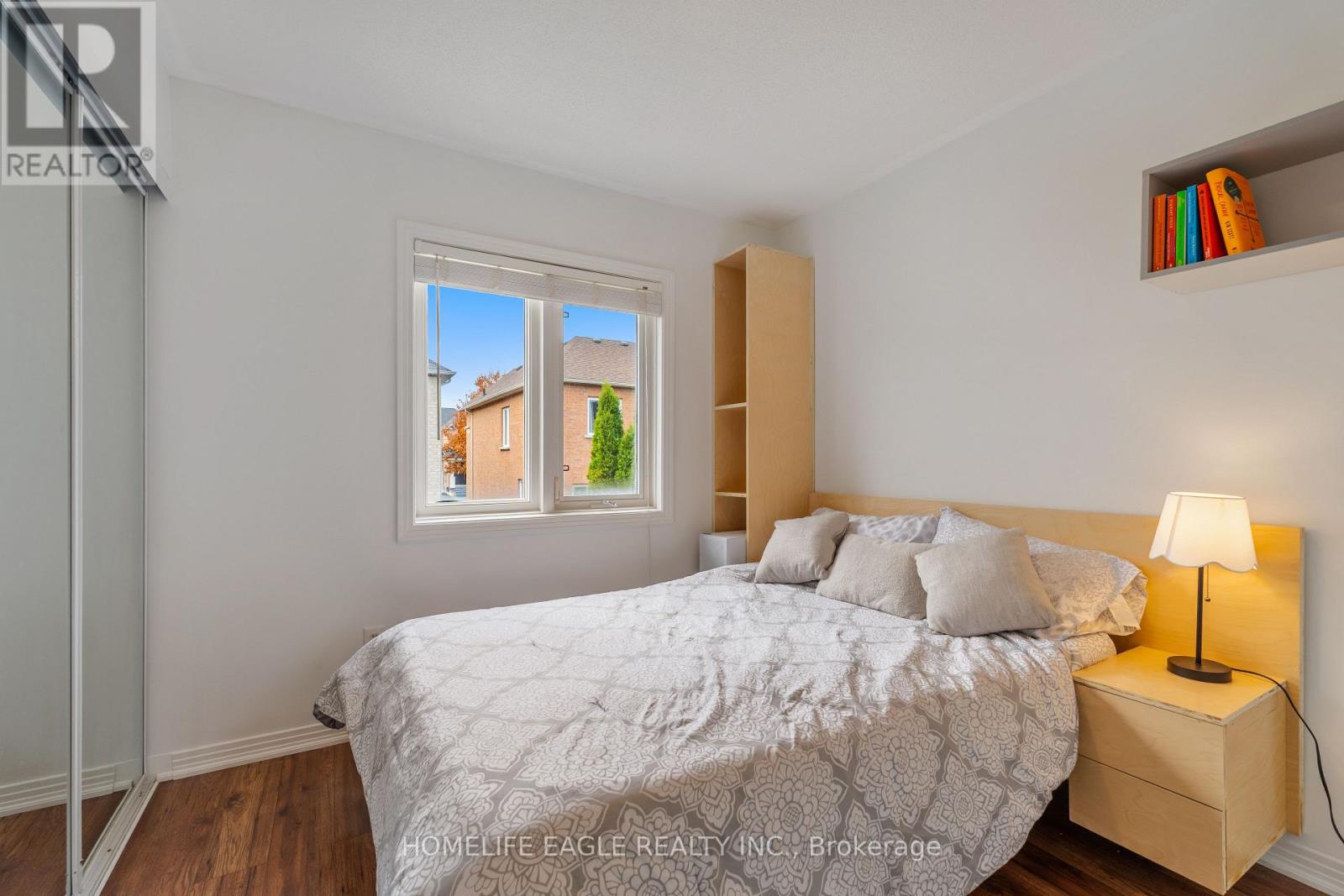 184 Knapton Drive, Newmarket, Ontario  L3X 3B5 - Photo 14 - N12523434