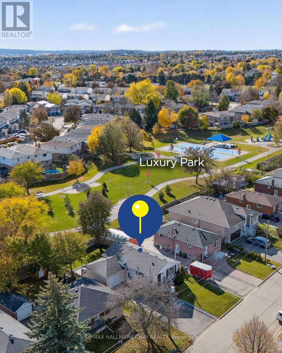 104 Kulpin Avenue, Bradford West Gwillimbury, Ontario L3Z 1T7 - Photo 5 - N12514736